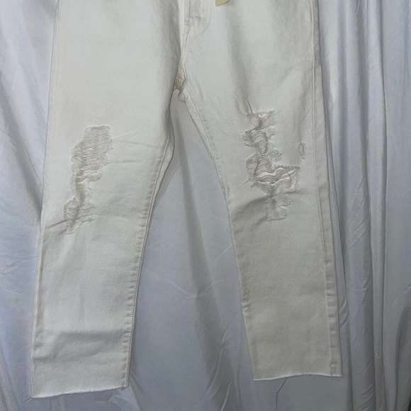 Levi's 501 Cropped White Denim Women's Distressed Jeans Size 29 X26 NWT - Picture 2 of 8
